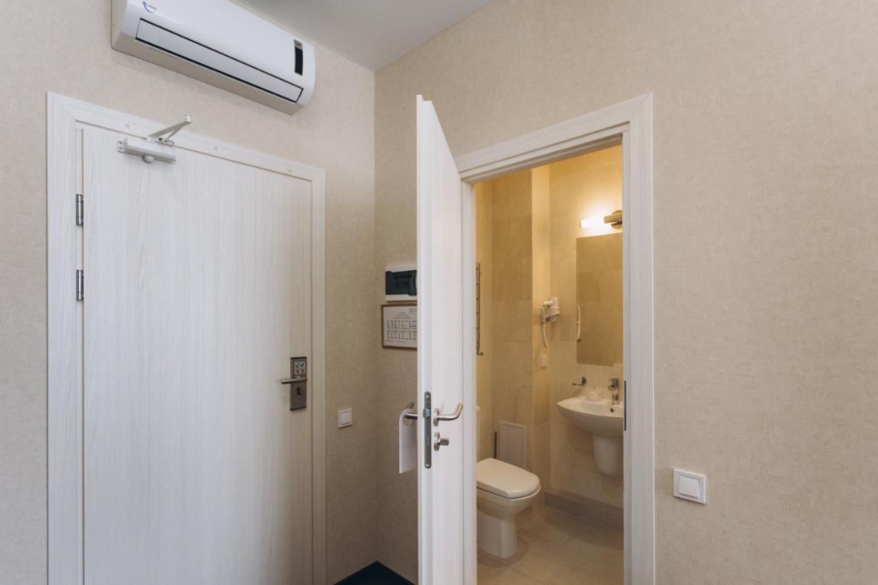 Optima Sumy Hotel ภายนอก รูปภาพ
