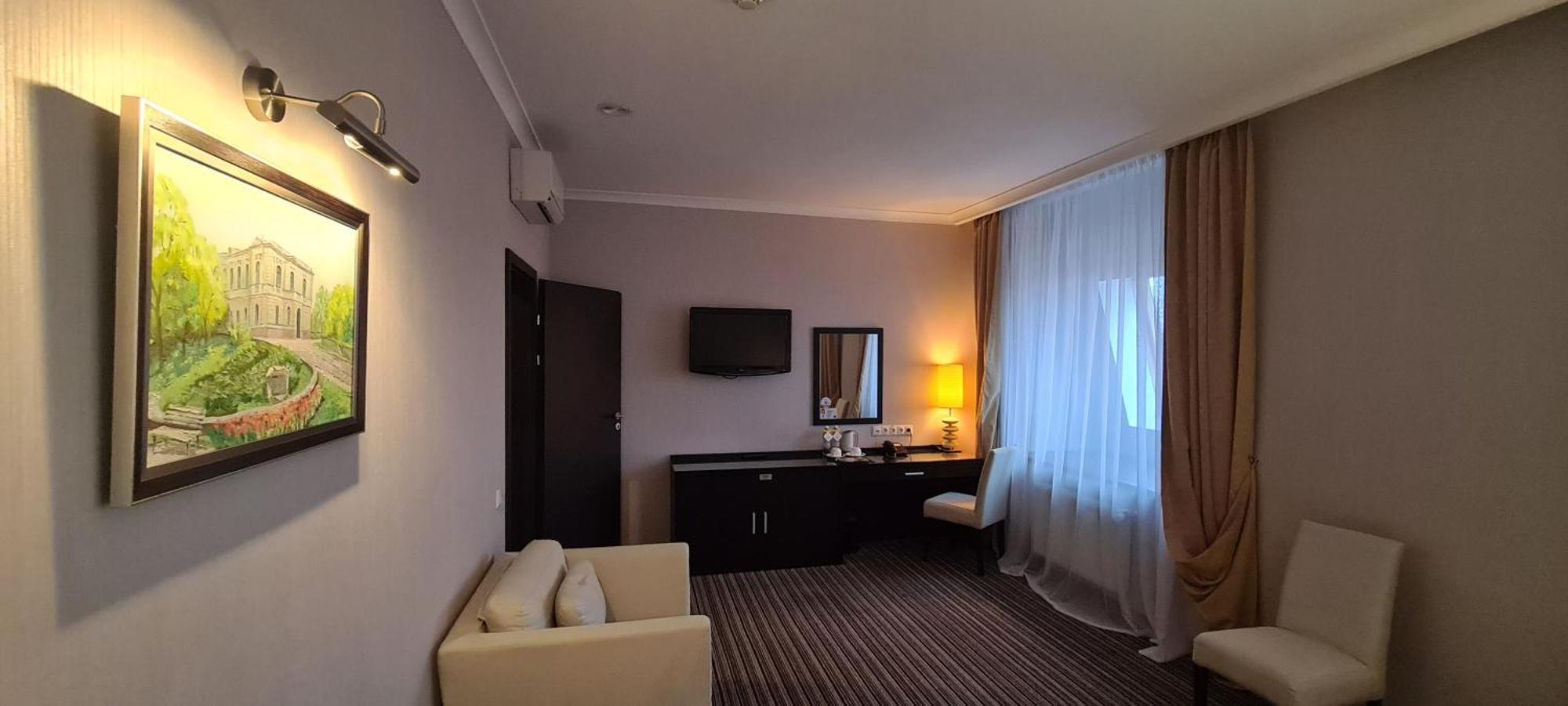 Optima Sumy Hotel ภายนอก รูปภาพ