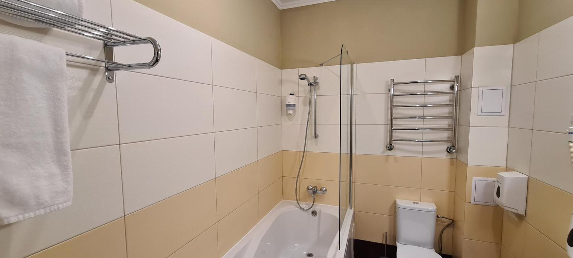 Optima Sumy Hotel ภายนอก รูปภาพ