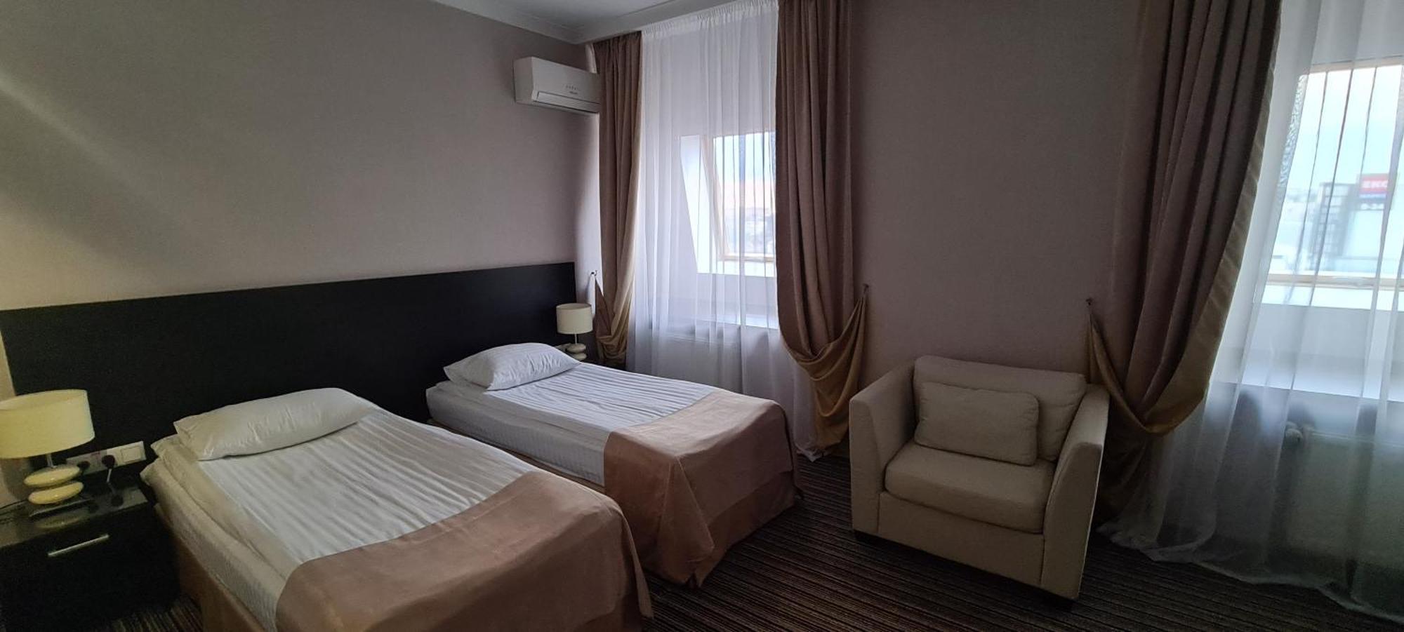 Optima Sumy Hotel ภายนอก รูปภาพ