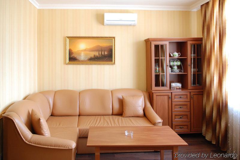Optima Sumy Hotel ภายนอก รูปภาพ