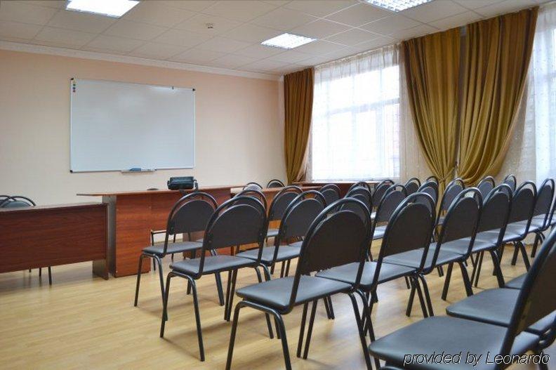 Optima Sumy Hotel ภายนอก รูปภาพ