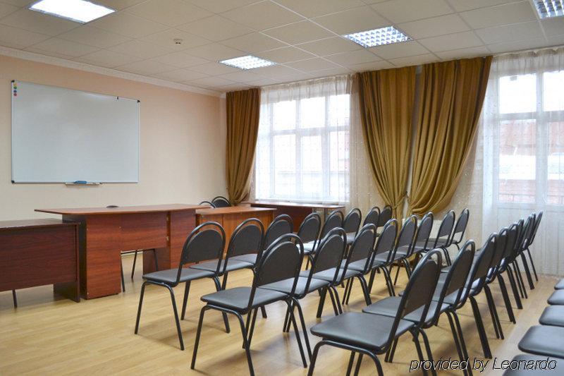 Optima Sumy Hotel ภายนอก รูปภาพ