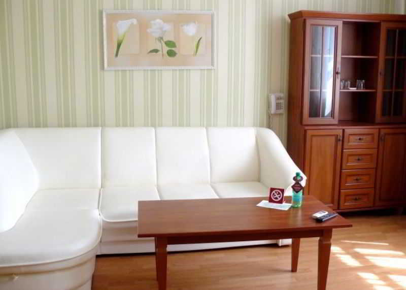 Optima Sumy Hotel ภายนอก รูปภาพ