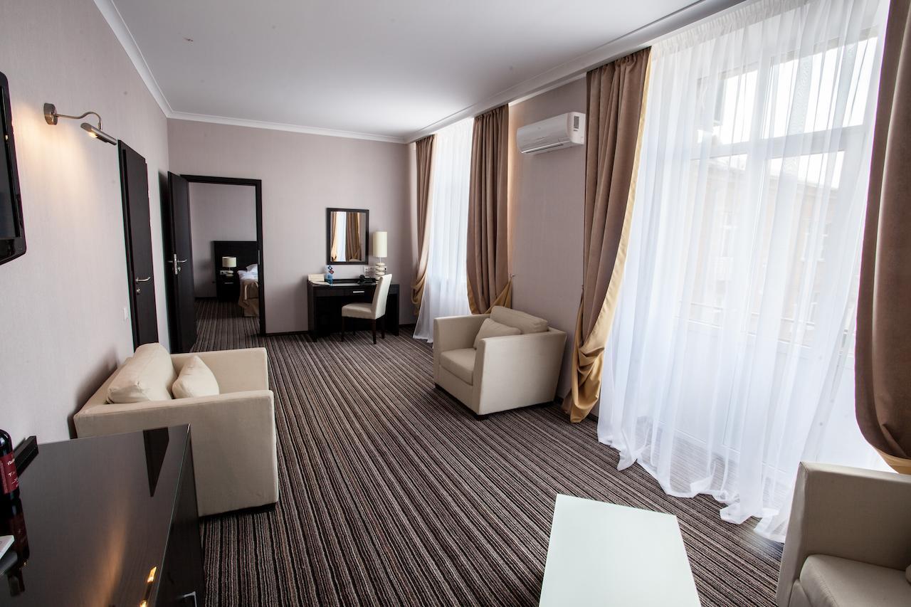 Optima Sumy Hotel ห้อง รูปภาพ