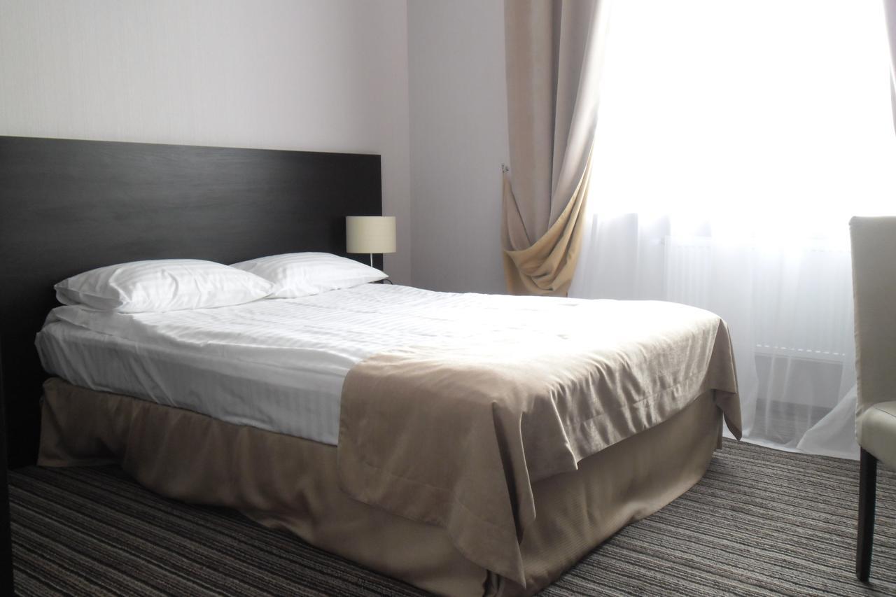 Optima Sumy Hotel ภายนอก รูปภาพ